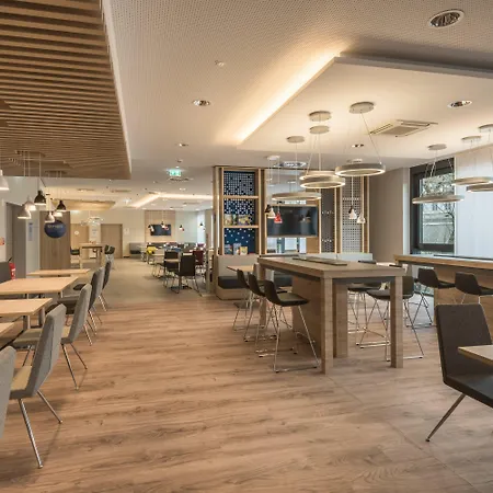 Hotel Express - - Hauptbahnhof By Ihg 3*