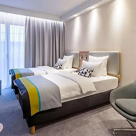 Express - - Hauptbahnhof By Ihg Hotel