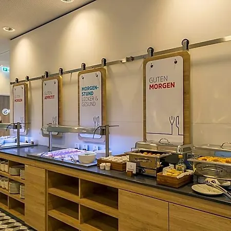 Express - - Hauptbahnhof By Ihg Hotel