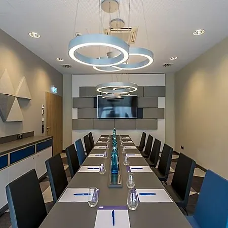 Express - - Hauptbahnhof By Ihg Hotel