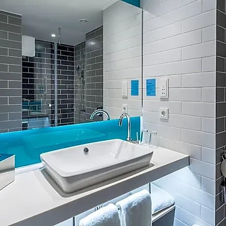 Hotel Express - - Hauptbahnhof By Ihg 3*