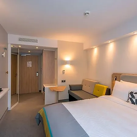 Express - - Hauptbahnhof By Ihg 호텔 3*