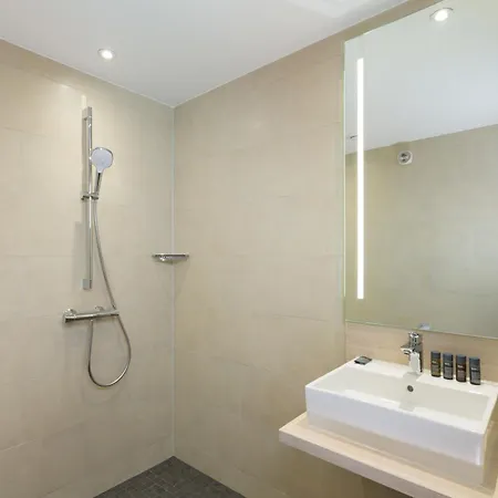 Express - - Hauptbahnhof By Ihg 3*