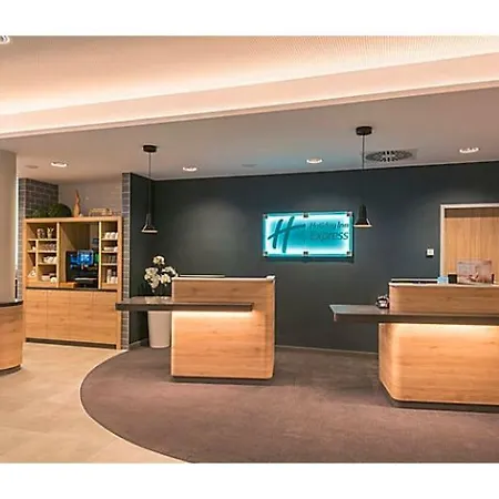 酒店 Express - - Hauptbahnhof By Ihg 3*