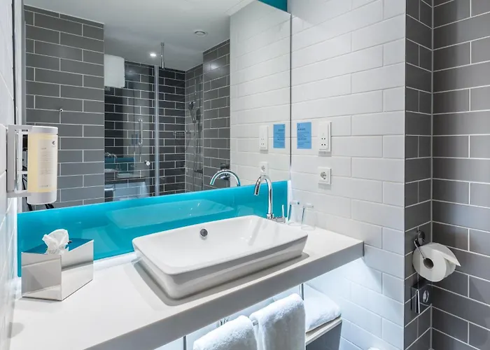 Express - - Hauptbahnhof By Ihg 3*