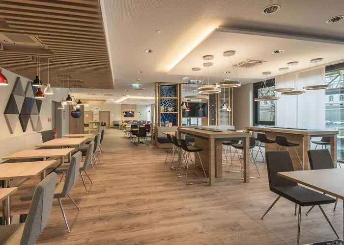 Hotel Express - - Hauptbahnhof By Ihg 3*