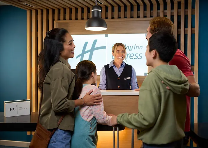 Express - - Hauptbahnhof By Ihg 3* ヴッパータール