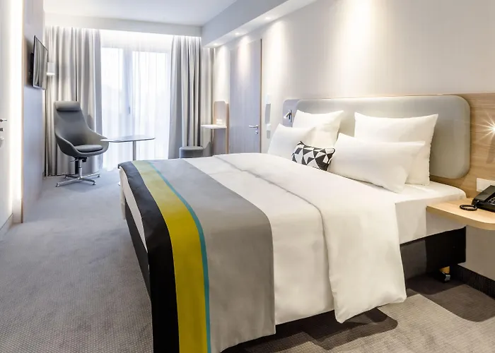 Express - - Hauptbahnhof By Ihg 3* ヴッパータール