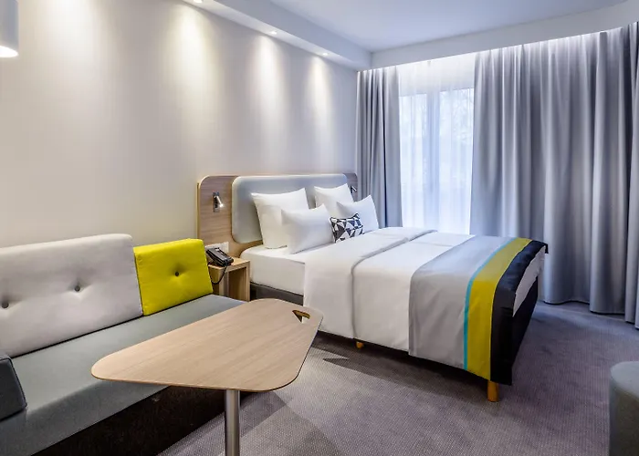 Express - - Hauptbahnhof By Ihg ホテル 3*