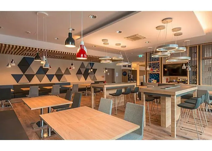 Hotel Express - - Hauptbahnhof By Ihg